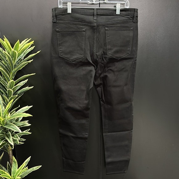 Banana Republic Premium Denim Mid rise, stretch,skinny,ankle, 5 Pocket Belt Loop - Picture 2 of 8